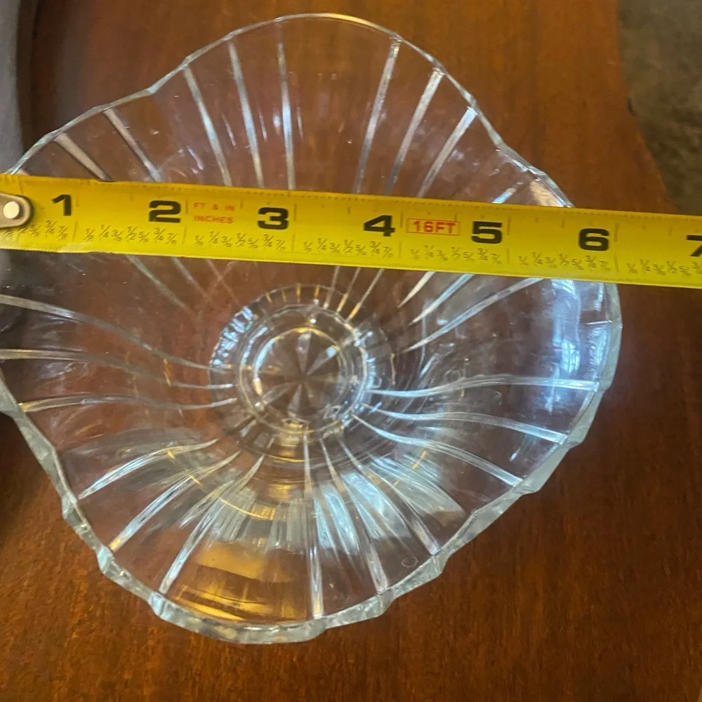 Vintage Crystal Fluted Pedestal Vase. Tulip shape. Perfect